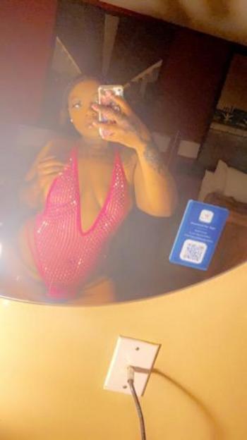 Lacie, 23  female escort, Minneapolis