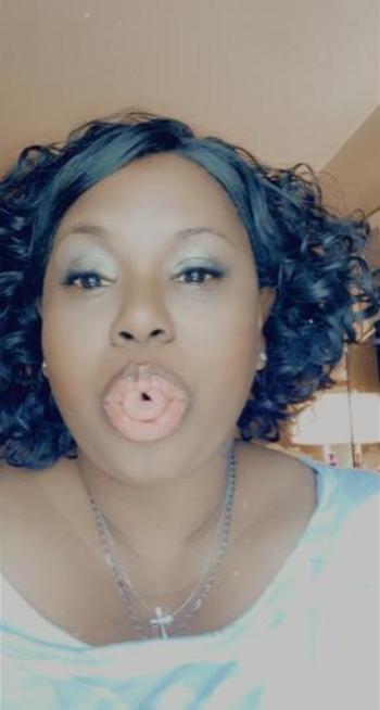 Lisa, 45  female escort, Minneapolis