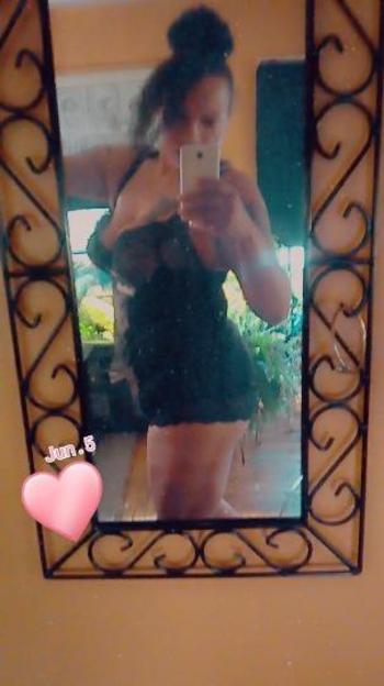 Lynnea, 26  female escort, Minneapolis