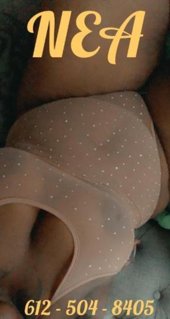 LAYA, 23  female escort, Minneapolis