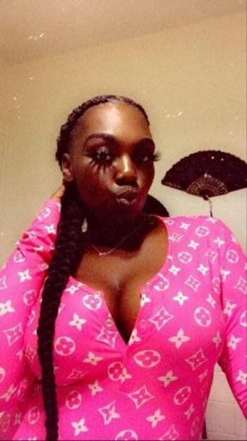 Marie, 21  female escort, Minneapolis