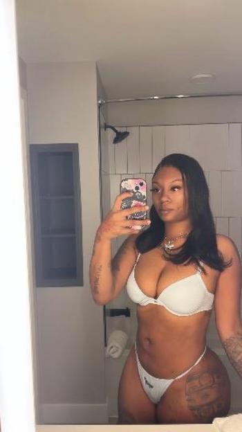 Chyna, 24  female escort, Minneapolis