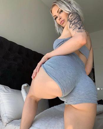 Strawberry_sexygem, 23 Native female escort, Minneapolis