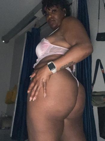 612-283-6081, 39  female escort, Minneapolis