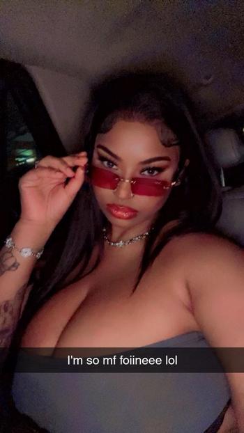Diamond, 26  female escort, Minneapolis
