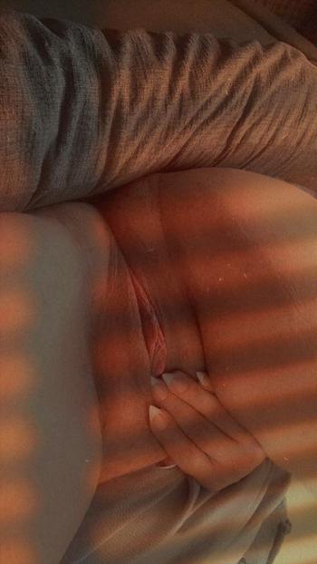 952-954-0776, 27  female escort, Minneapolis