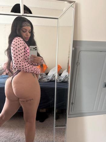 lanii, 24  female escort, Minneapolis