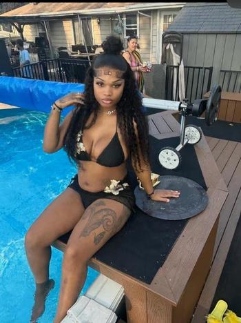 Persiian, 21  female escort, Minneapolis