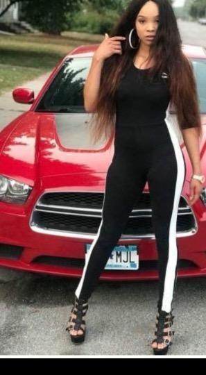 escort photo 0